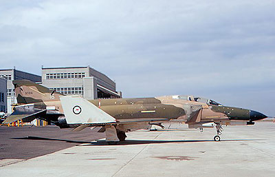 The Aussie F-4s retained the fully folding wing of the stock Phantom as shown by  69-7216