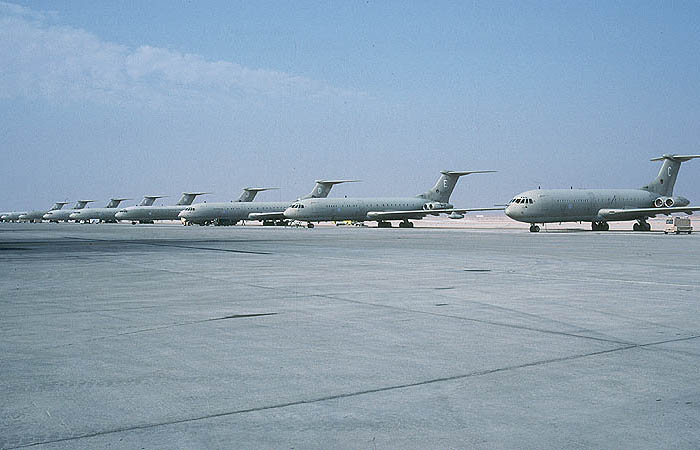 vc10s.JPG (49926 bytes)