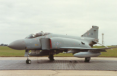 XV398 of 64 Squadron; she spent nearly all her career with the OCU, ending up on the Wattisham dump