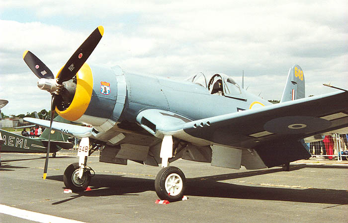 f4u.JPG (67356 bytes)