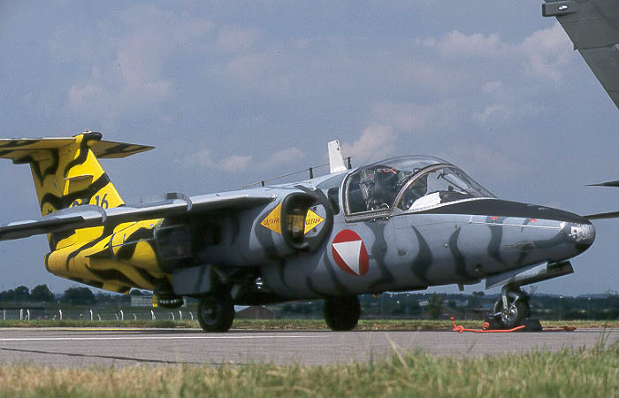 saab105.JPG (56706 bytes)