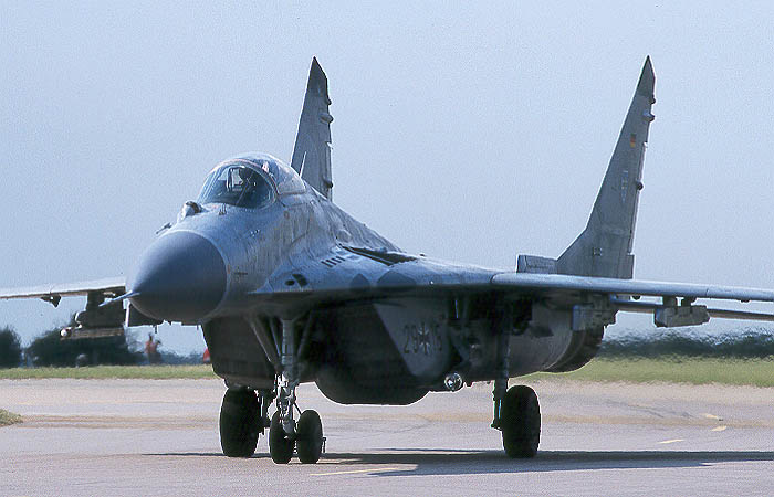 mig2918.JPG (60847 bytes)