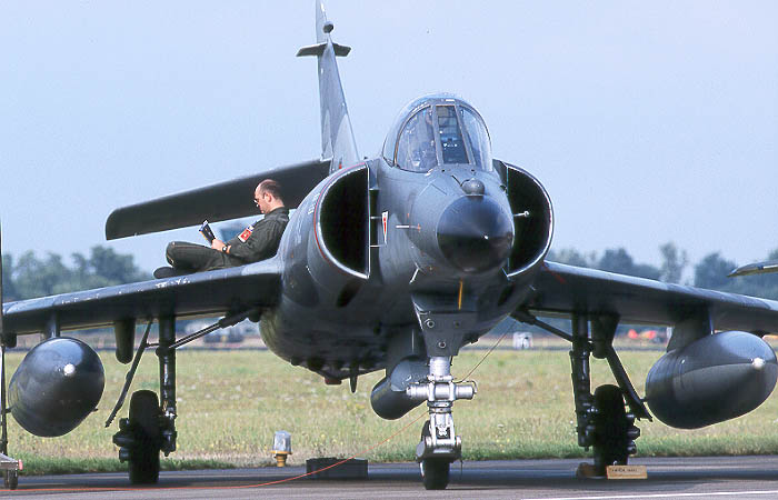 etendard.JPG (60152 bytes)