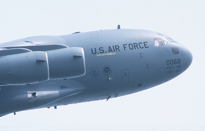 c17nose.jpg (30727 bytes)