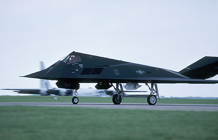 F-117A