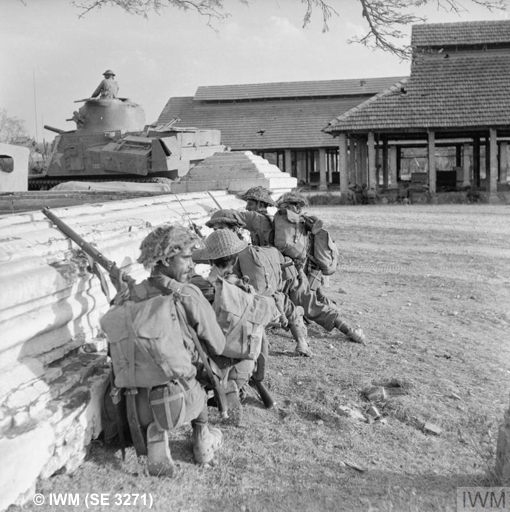 Troops 8th/12th F.F. Regiment and Lee of 150th Regiment, R.A.C., Mandalay 9th-10th March 1945